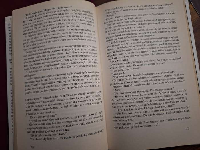CHRIS BARNARD-Moerland-1992 first edition. Afrikaans Text.