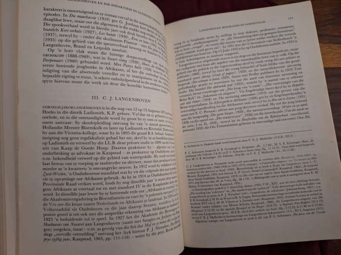 Geskiedenis van die Afrikaanse Literatuur Volumes 1 & 2/JC Kannemeyer-both first editions.