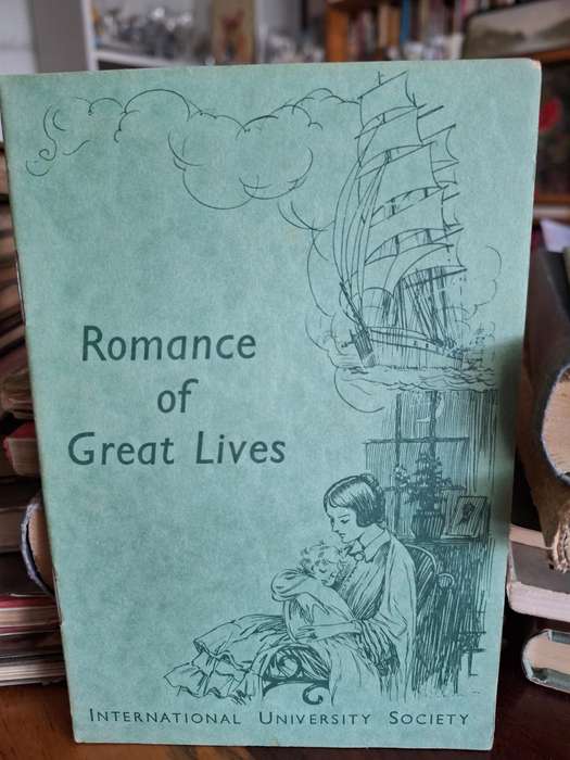 INTERNATIONAL UNIVERSITY SOCIETY - Set of 6 books. Golden Pathway brochures. Classics.