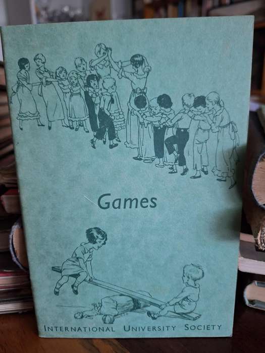 INTERNATIONAL UNIVERSITY SOCIETY - Set of 6 books. Golden Pathway brochures. Classics.