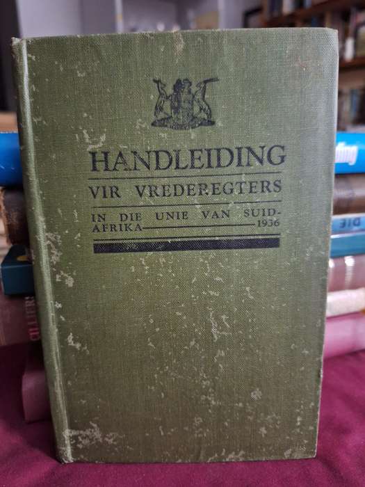 HANDLEIDINGVIR VREDEREGTERS rare 1936 edition. first edition. Law / Staatsdrukker