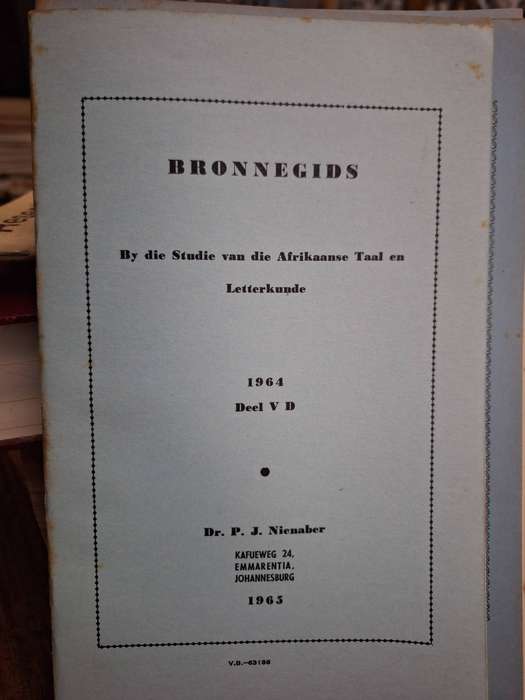 BRONNEGIDS X 10 softcovers - Dr. P.J. Nienaber no'1967,1968,1966,1965,1964,1963,1962,1961,1959,1958.
