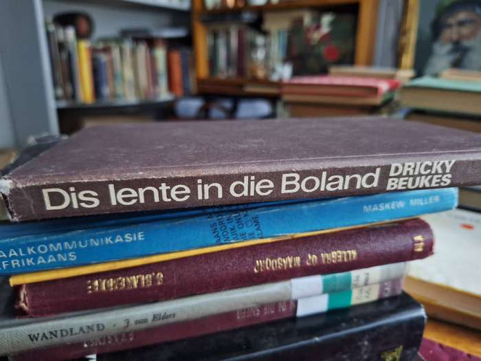 Dricky beukes DIS LENTE IN DIE BOLAND - 1975 first edition.