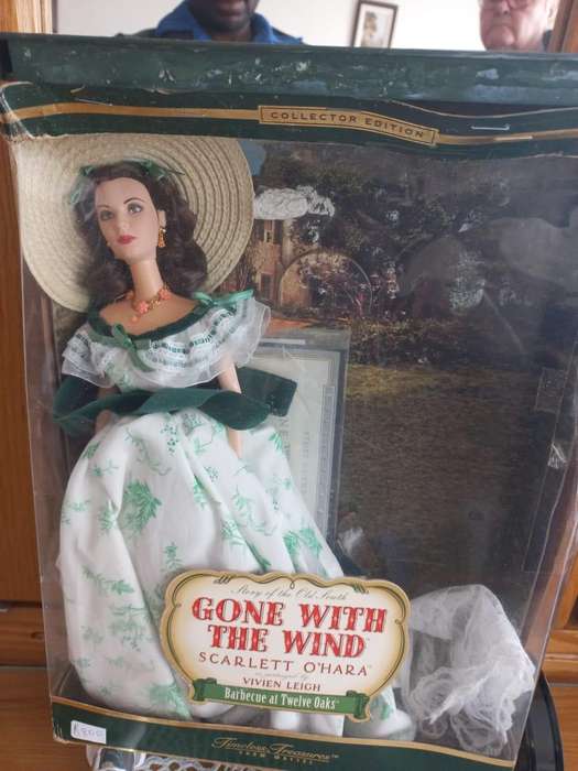 Scarlett OHara Barbecue at Twelve Oaks  Mattel Timeless Treasures (2001)
