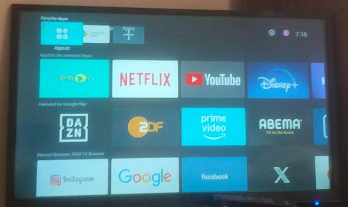 Hisense 32 inch tv with tv box