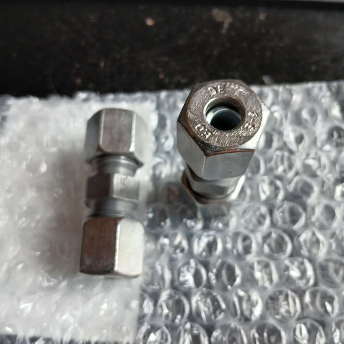 Parker G Series Straight Tube-to-Tube Adaptor, Push In 8 mm to Push In 8 mm, Tube-to-Tube Connection