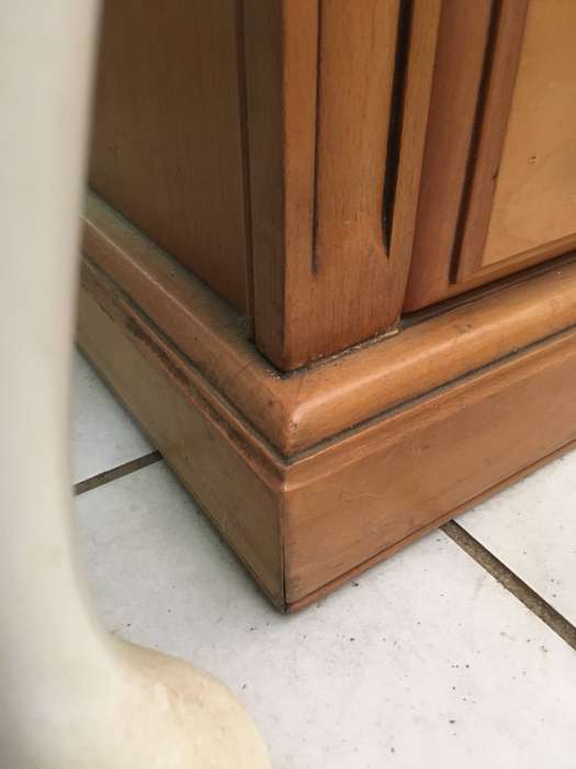 Drinks (or) TV Cabinet