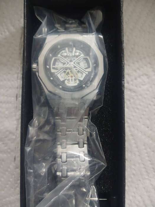 Mens watch