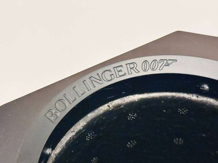 Bollinger Vintage 2009 Limited 007 Edition in Exclusive Cooler Display Case