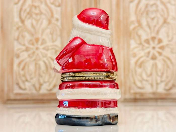 Vintage Exquisite Musical Santa with Rotating Christmas Scene