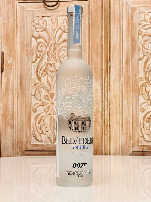 Collectors Limited Edition 007 James Bond Belvedere
