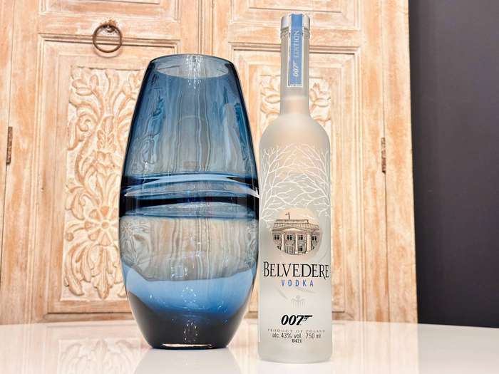 Collectors Limited Edition 007 James Bond Belvedere