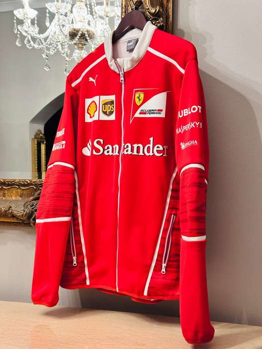 Official Scuderia Ferrari F1 Team Soft shell Jacket