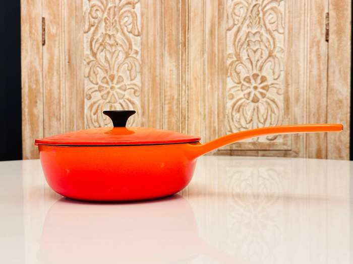 Le Creuset Signature Cast Iron Pot with Handle