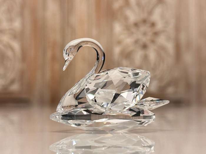 SWAROVSKI Exquisite Large Iconic Collectable in Original box