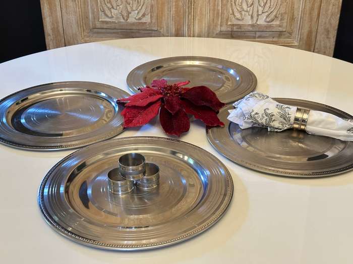 Designer Underplates & Napkin Rings - Set of 4