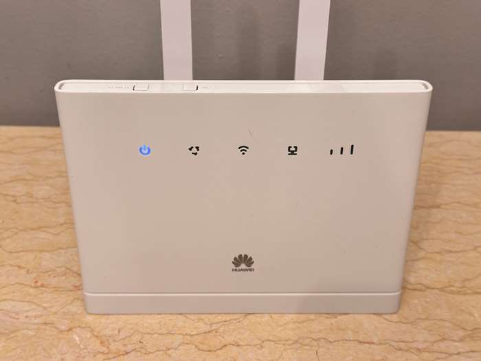 Huawei LTE 4G Wi-Fi SIM Router