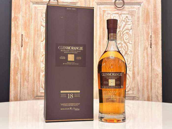 Glenmorangie 18 Year Extremely Rare Whisky in Display Case