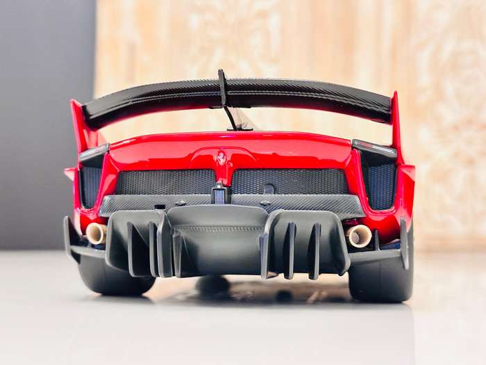 FERRARI FXXK EVO 1:18 Model Collectable in Original Box