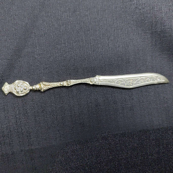 Vintage Italian Appetizer/Pastry Fork Set with matching knife.