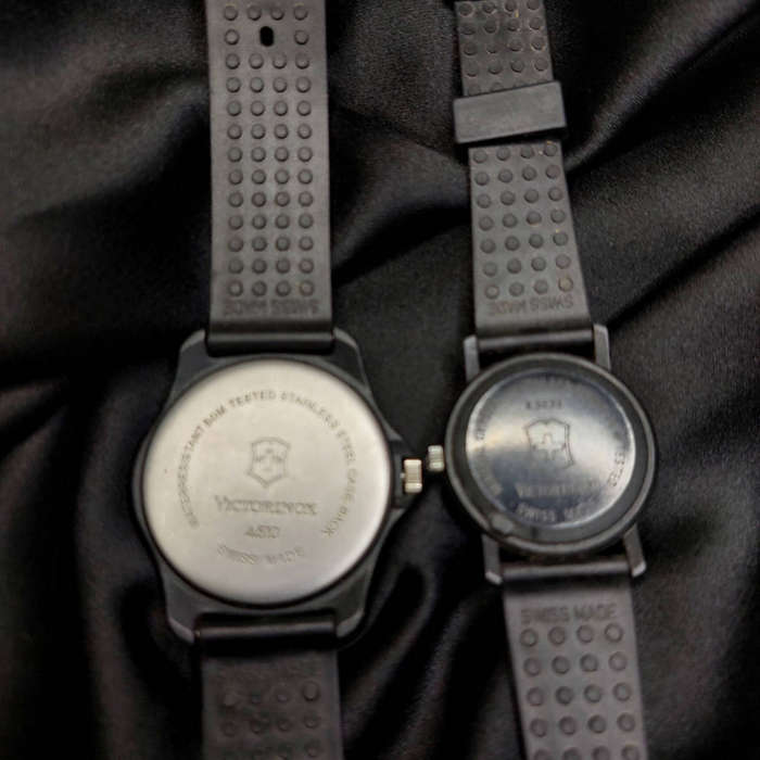 2 Victorinox Swiss Army watches