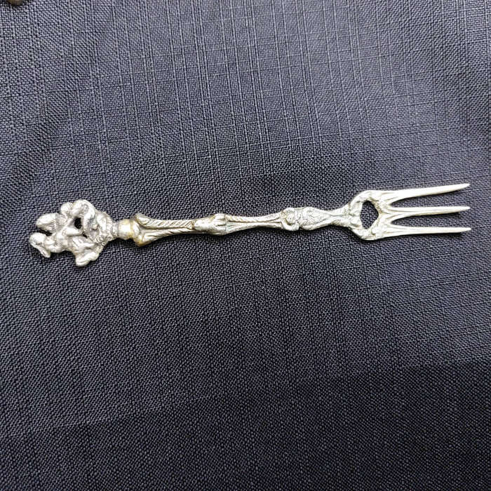 Vintage Italian Appetizer/Pastry Fork Set with matching knife.