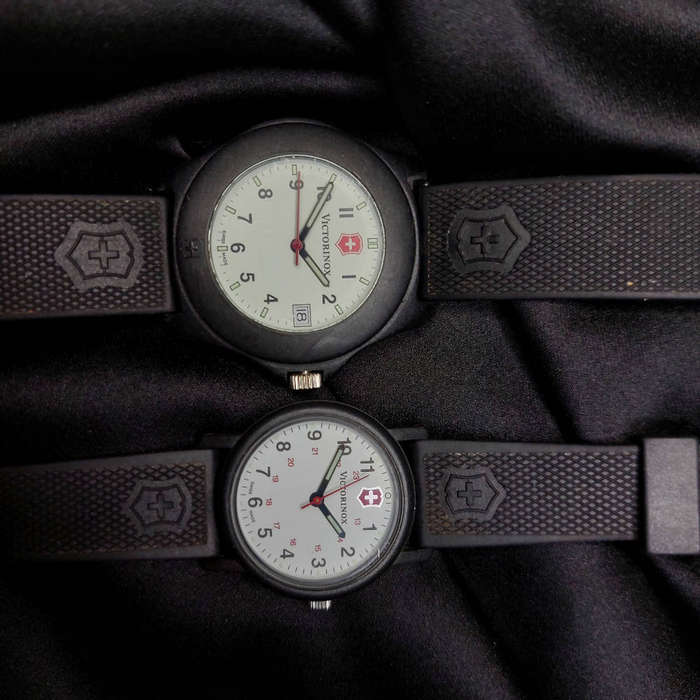 2 Victorinox Swiss Army watches