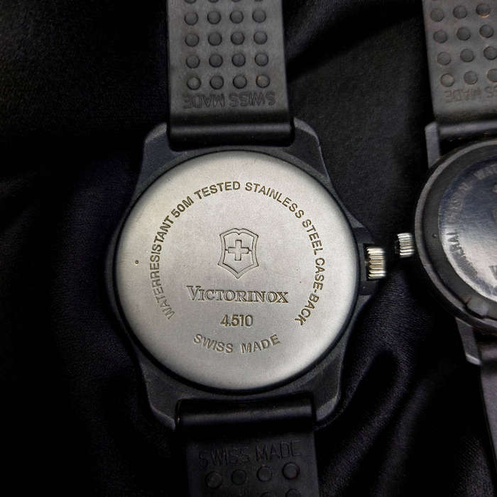 2 Victorinox Swiss Army watches