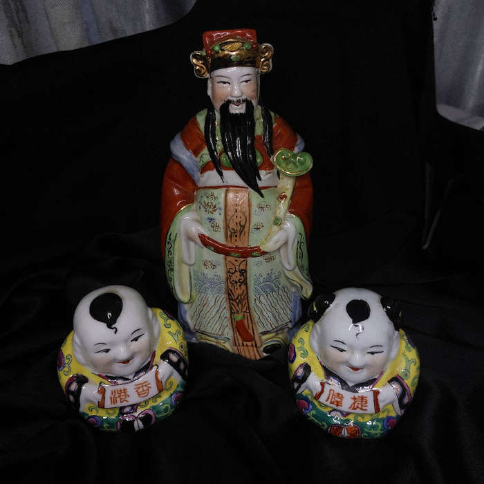 Vintage Chinese hand-painted figures