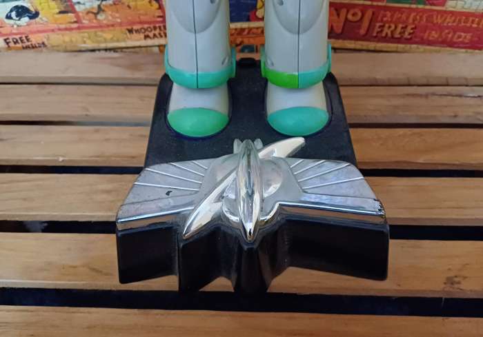 Vintage Disney Thinkway Talking Toy Story Buzz Lightyear With Stand