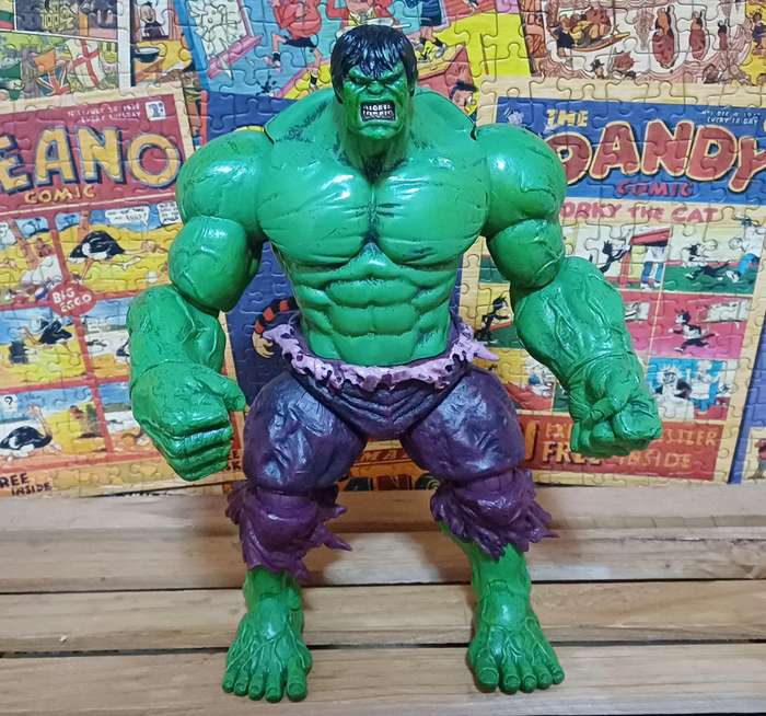Marvel Diamond Comic Select The Incredible Hulk