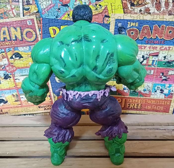 Marvel Diamond Comic Select The Incredible Hulk