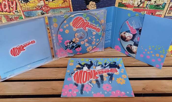 The Definitive Monkees - Limited Edition (CD + Bonus CD)