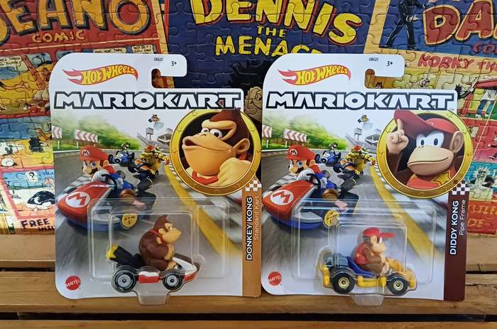 Hot Wheels - Mario Kart - Die Cast - Donkey Kong & Diddy Kong