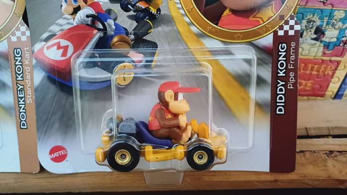 Hot Wheels - Mario Kart - Die Cast - Donkey Kong & Diddy Kong