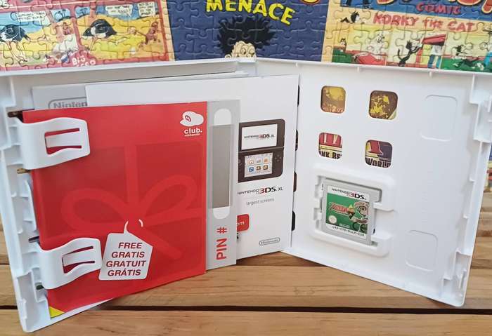 The Legend of Zelda A Link Between Worlds Nintendo (3DS)