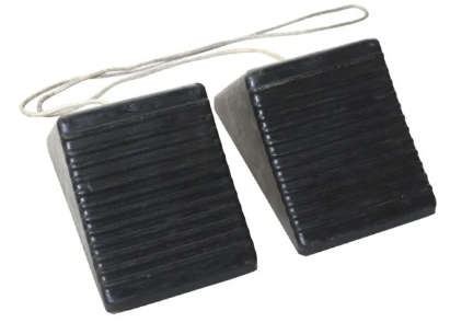 Rubber Wheel Chock with Reinforced Nylon