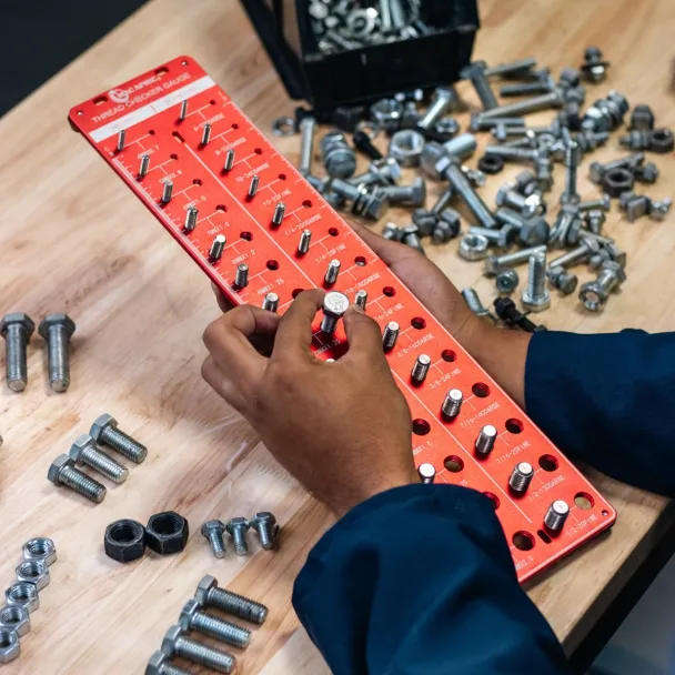 28-Piece Nut & Bolt Thread Checker  Metric & Imperial