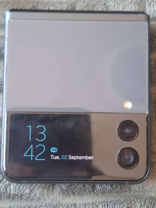 Samsung galaxy flip3 5g 256gb