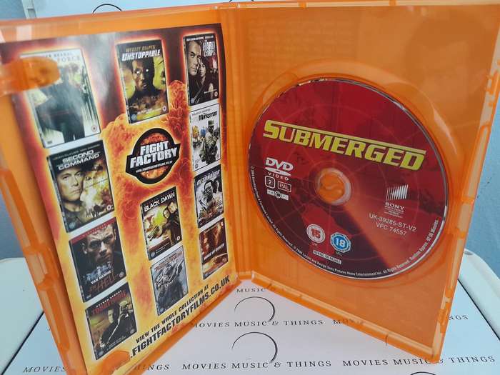 Submerged - Steven Seagal (DVD)