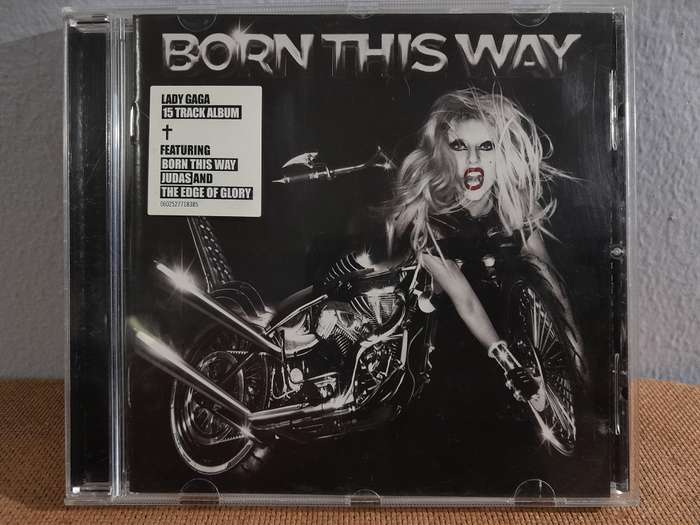 Lady GaGa - Born This Way (CD)