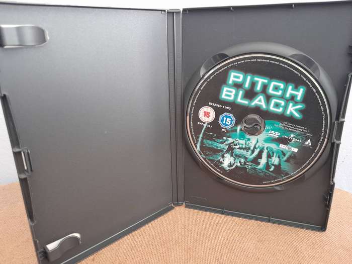 Pitch Black - Vin Diesel (DVD)