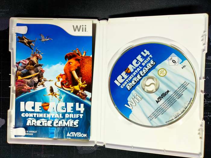 Ice Age 4 Continental Drift Arctic Games -  Nintendo Wii (RARE)