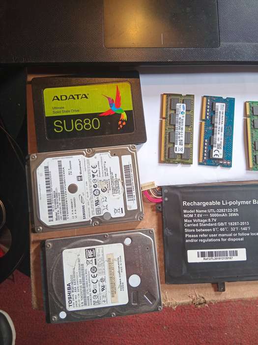 LAPTOP & Bulk lot of LAPTOP Parts