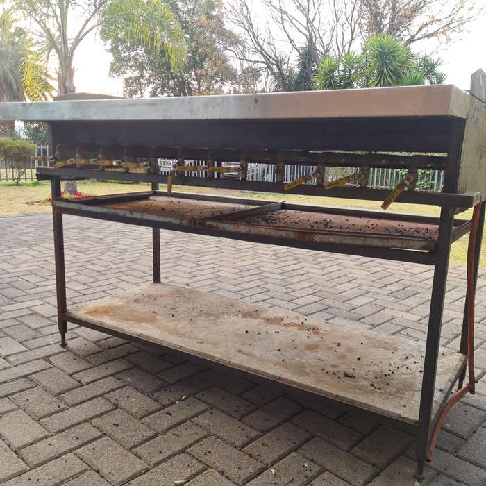 12 Burner Commercial Freestanding Stainless Gas Braai Flame Grill