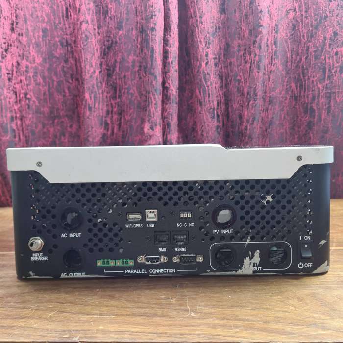 Growatt SPF 5000 ES Off-Grid Hybrid Solar Inverter - 48V 5KVA/ 5KW  - Battery - Wifi Dongle