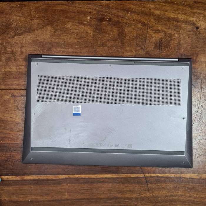 HP ZBook Studio G7 Mobile Workstation 6-Core 10th Gen i7 32GB RAM 500GB SSD NVIDIA® Quadro 4GB 15.6"