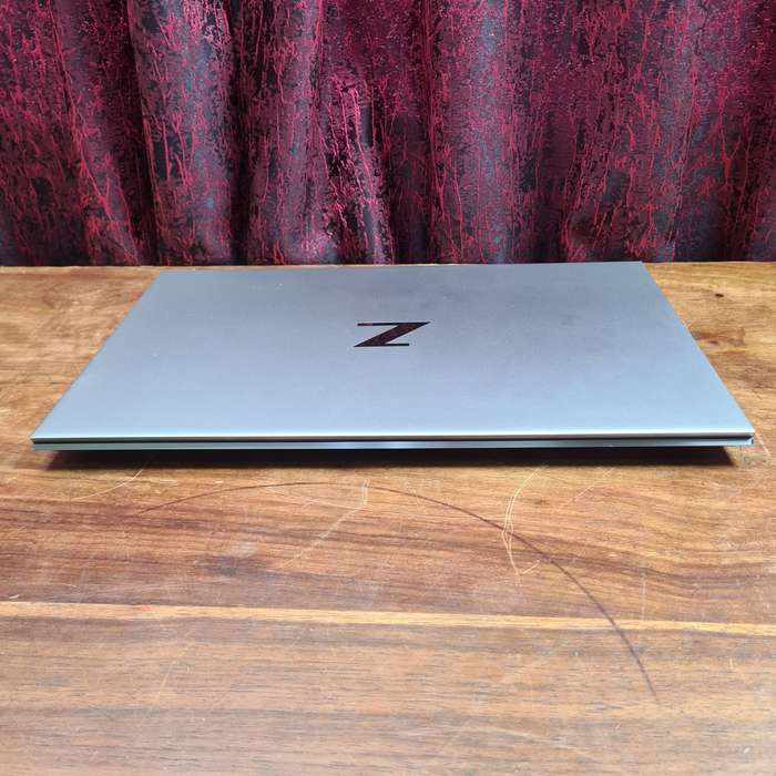 HP ZBook Studio G7 Mobile Workstation 6-Core 10th Gen i7 32GB RAM 500GB SSD NVIDIA® Quadro 4GB 15.6"