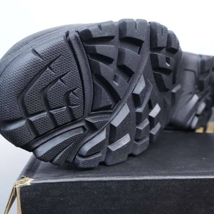 Hi-Tec Altitude V Ultra i WP Wide Leather Shoes (US: 6) (UK: 5) (EU: 38)