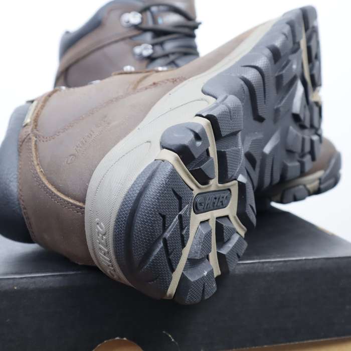 Hi-Tec Altitude V Ultra i WP Women Leather Shoes (US: 7) (UK: 5) (EU: 38)